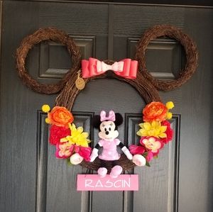 Minnie Mouse  Wreath